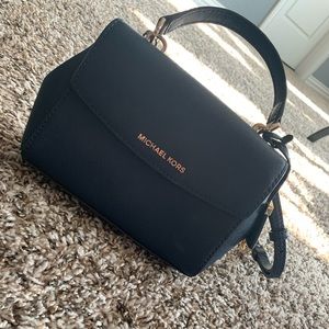 Michael Kors crossbody purse
